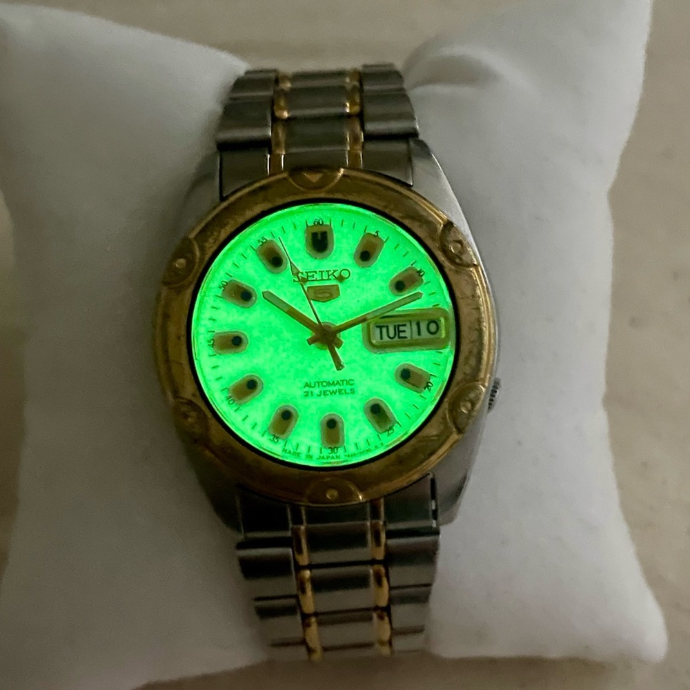 Seiko 5 Vintage 1997 Automatic Full Lume Dial 7S26-6030 - Needs Regulation - Picture 13 of 14